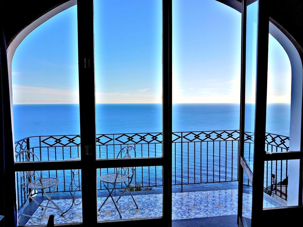 Casa Vacanza "Positano" A Furore Exteriör bild