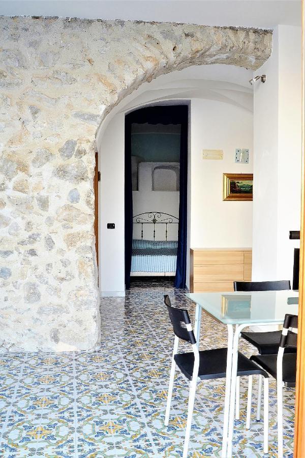 Casa Vacanza "Positano" A Furore Exteriör bild