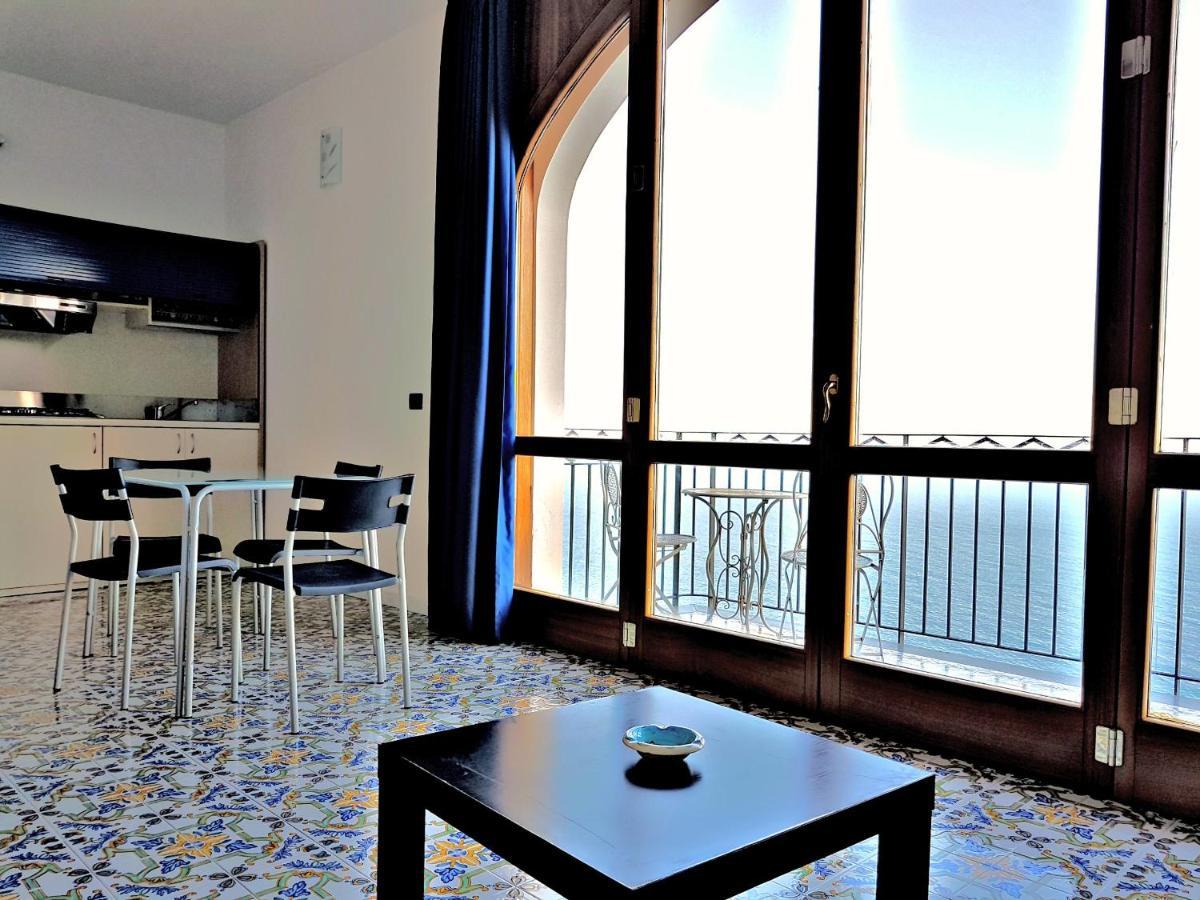 Casa Vacanza "Positano" A Furore Exteriör bild